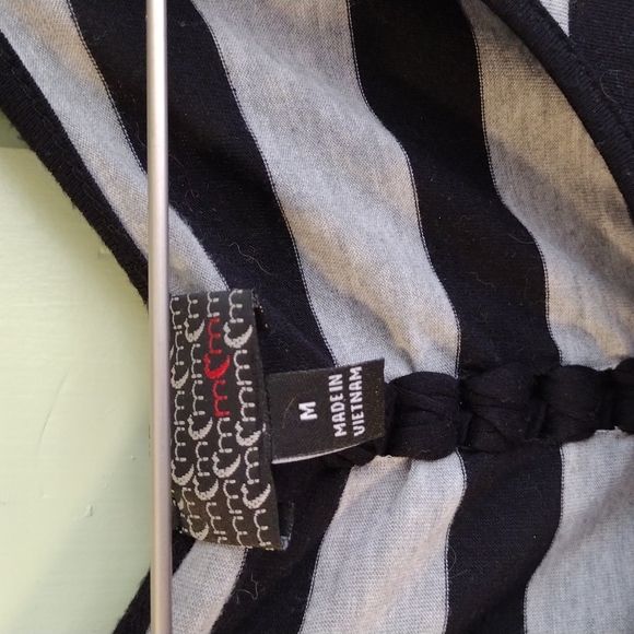 Women's Hot Topic long sleeve grey black striped spine ribbon tunic top M - Picture 5 of 6